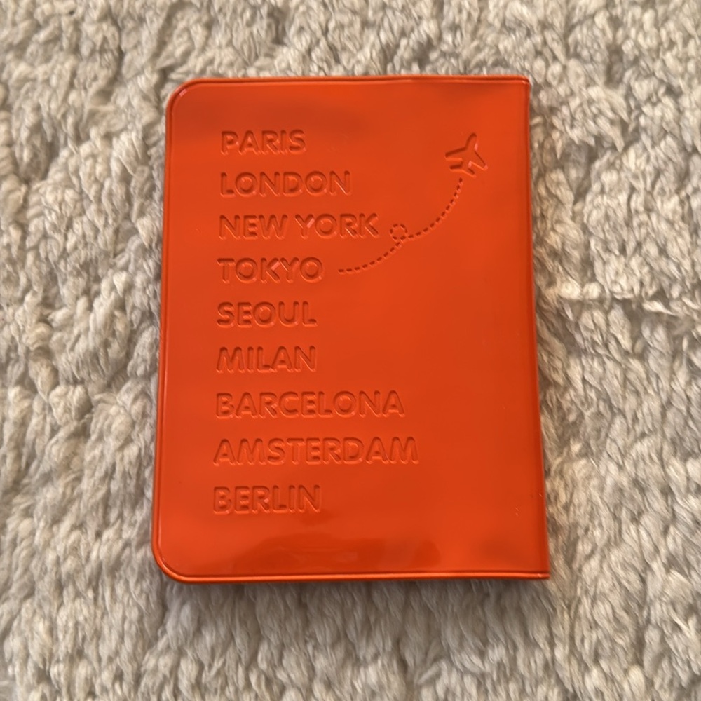 BNWT Orange Panda Passport Holder - Picture 2 of 3